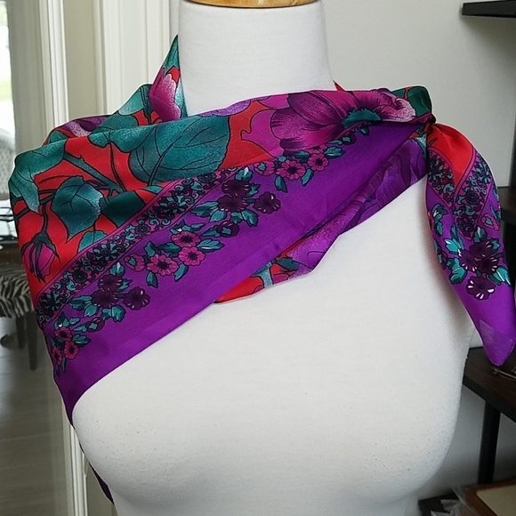 Vintage Berkshire Floral Scarf - Picture 5 of 5